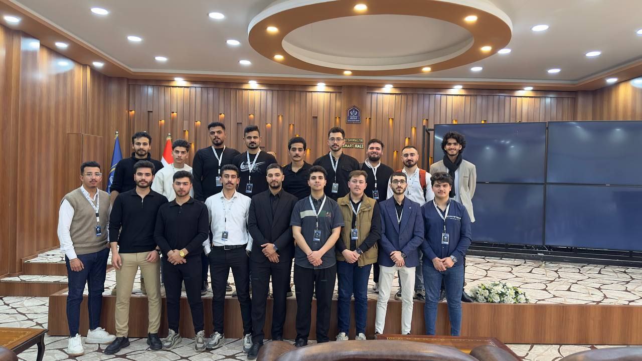 أعضاء الفريق